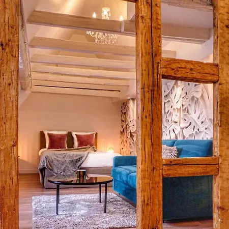 Daire Life Renaissance - New Concept - Place Kleber *