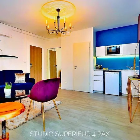 Daire Life Renaissance - New Concept - Place Kleber *