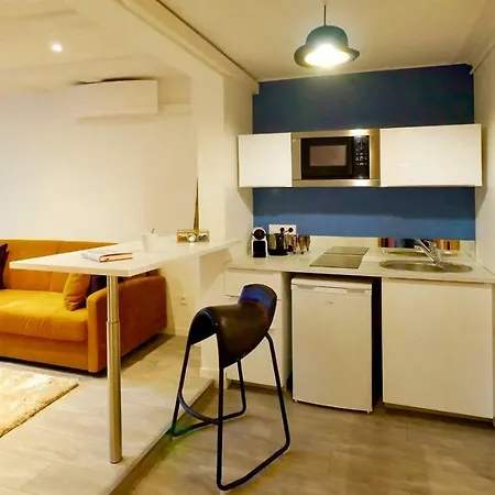 Life Renaissance - New Concept - Place Kléber * Strasbourg